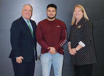 GNTC students awarded Deal Scholarship | Education | daily-tribune.com