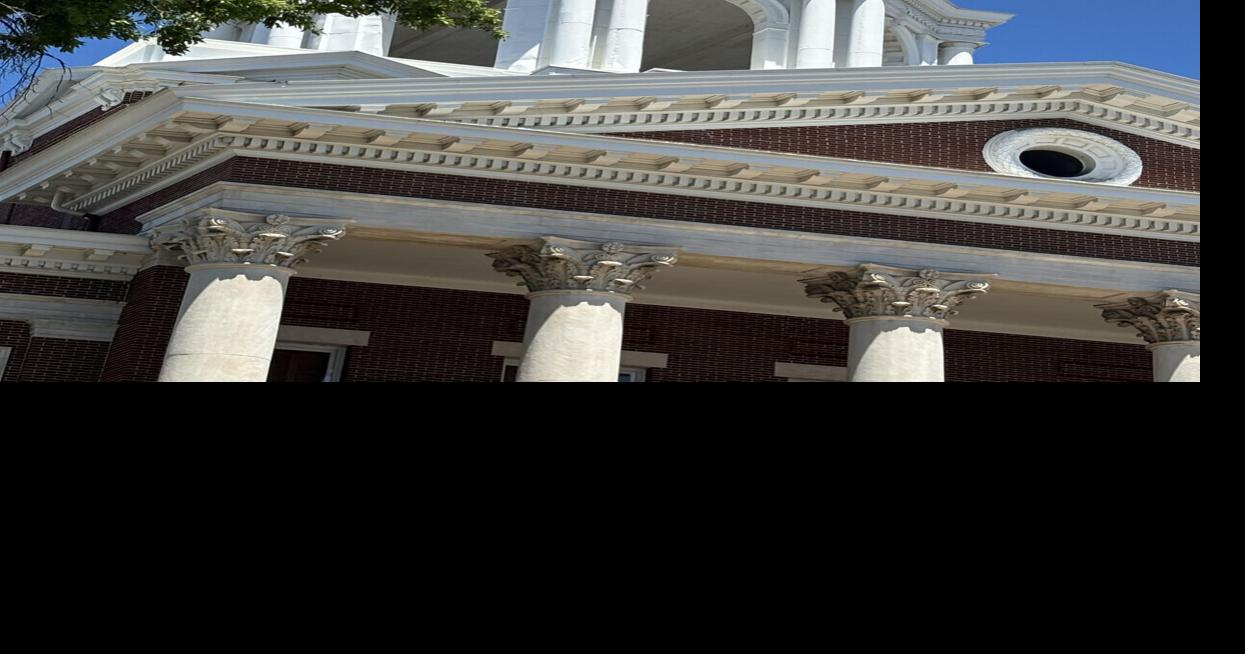 1903 Gold Dome Courthouse tours take shape