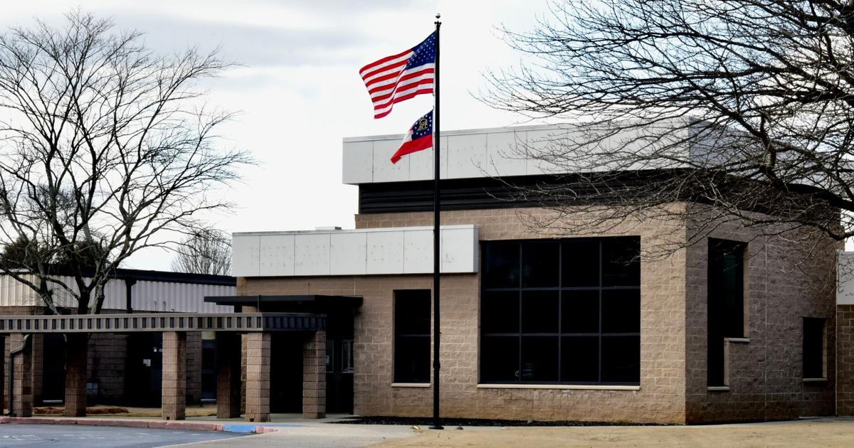 Cpsc Building Quick Start to ‘breathe new life’ into old CPS building | Features ...