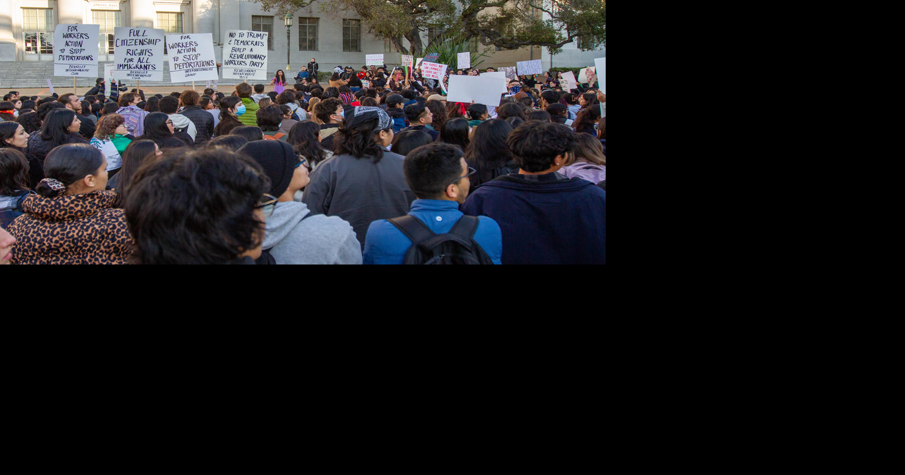 Hundreds gather on Sproul in support of undocumented students | Student ...