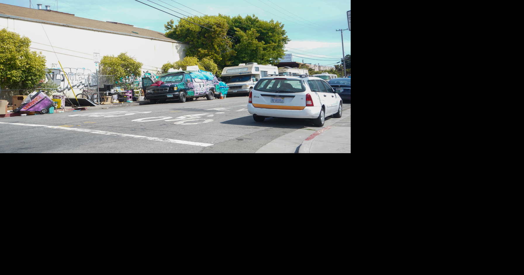 Citing Berkeley leptospirosis outbreak, state bills broaden authority to dismantle abandoned vehicles