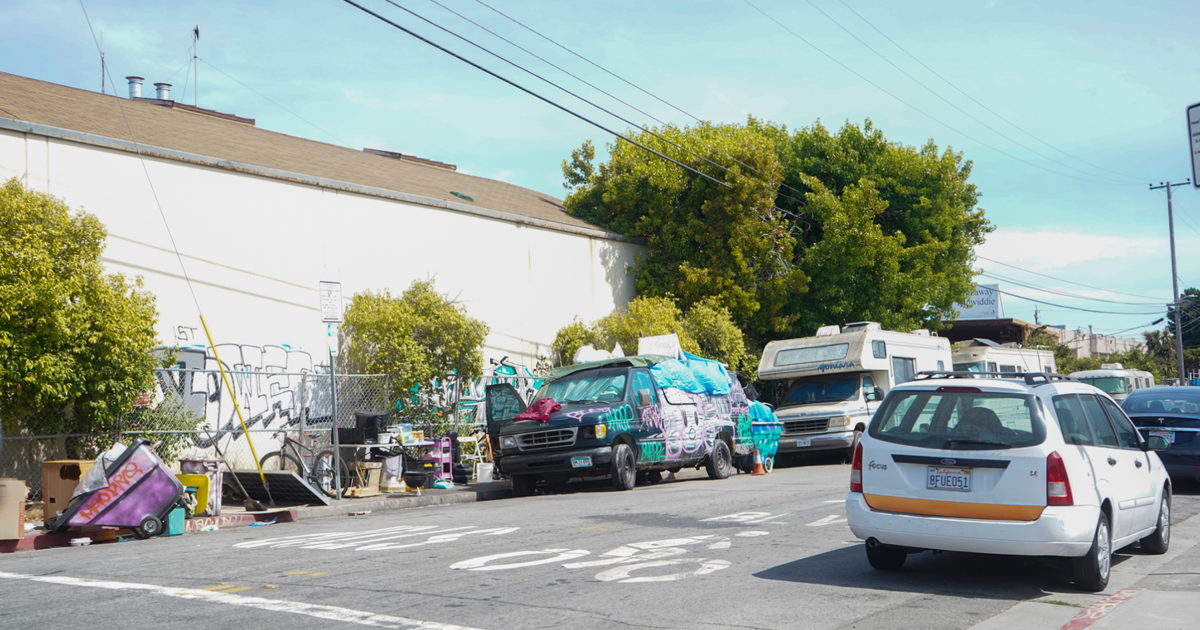 Citing Berkeley leptospirosis outbreak, state bills broaden authority to dismantle abandoned vehicles