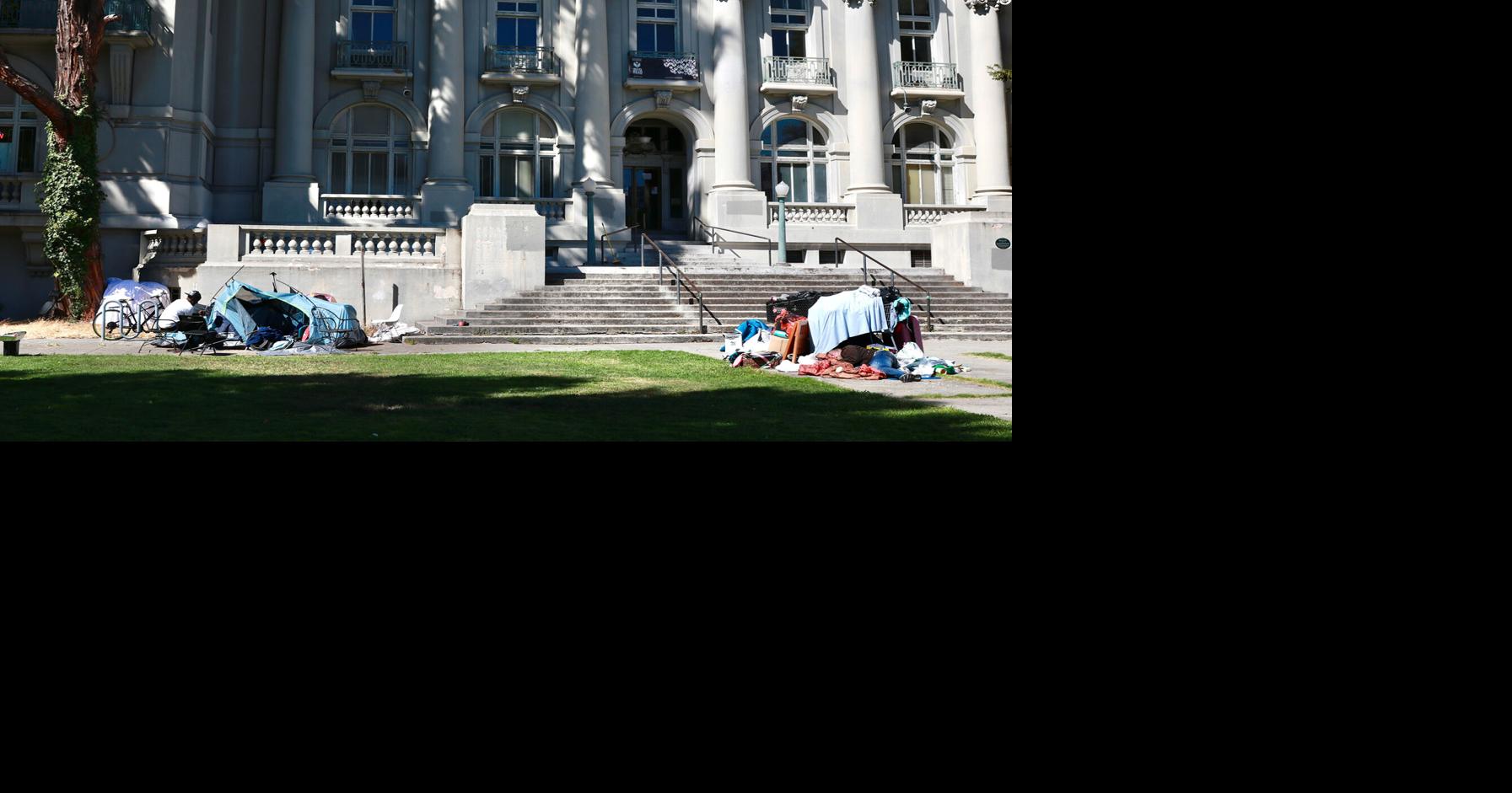 City of Berkeley votes to clear houseless encampments, advocates ...