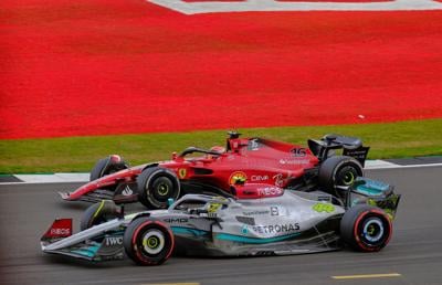 Lewis Hamilton 'texting Charles Leclerc' about Ferrari move as