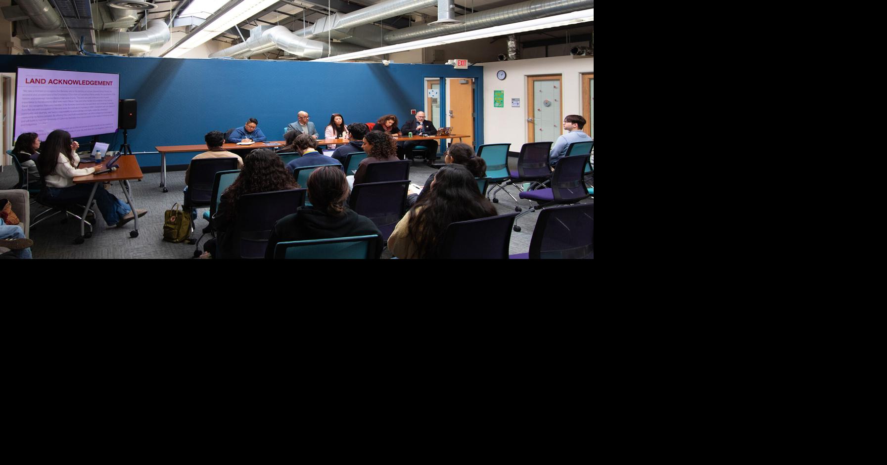 Campus administrators clarify timing of immigration enforcement notifications at Latiné Caucus, downplay ‘nonsense’ civil rights complaint