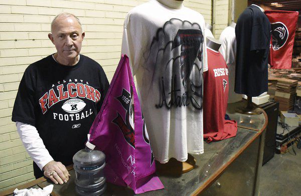 Super Fan: 81-year-old has attended every Super Bowl