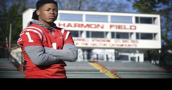 Finding a family: Dalton's Gibbs earns player of the year on unique path to  leading the Catamounts | Local Sports 