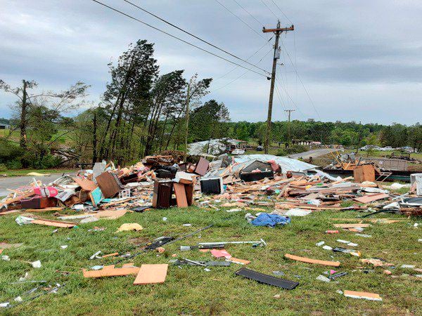 A year after tornado, Baxter Springs trying to move on, Local News