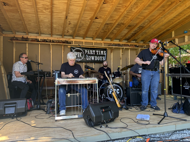 Crowds enjoy Bullskin Heritage Days | Multimedia | dailycourier.com