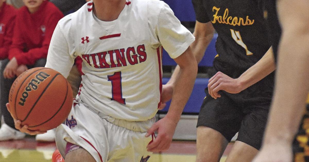 Basketball teams pick up key section wins | Sports | dailycourier.com