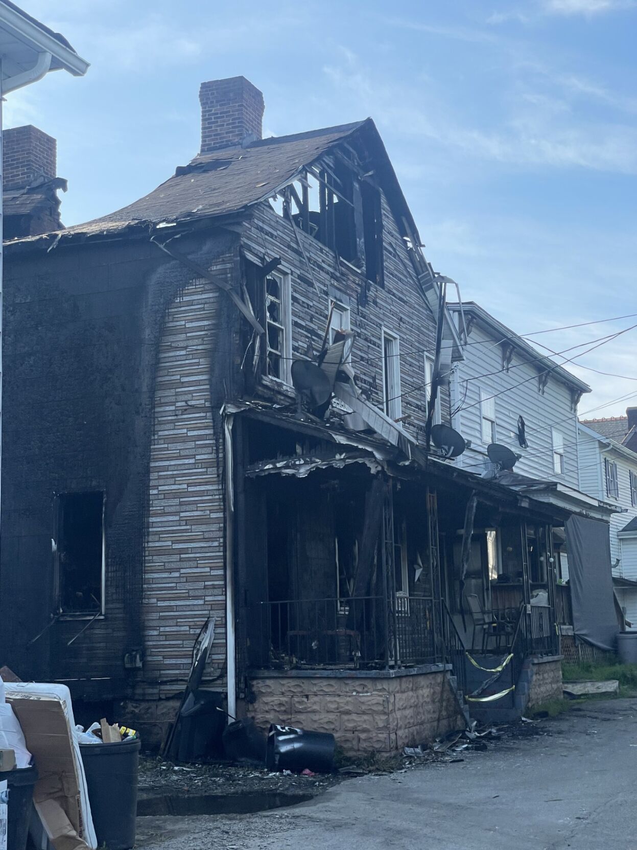 Resident suffers burns in Sunday house fire | News | dailycourier.com