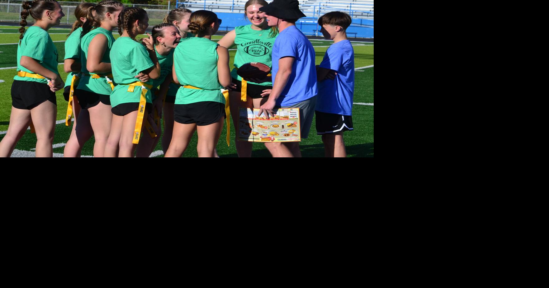 Powderpuff game draws crowd | Multimedia | dailycourier.com