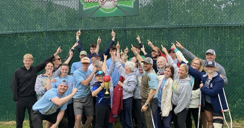 Rain doesn’t stop kickball fun | Multimedia | dailycourier.com