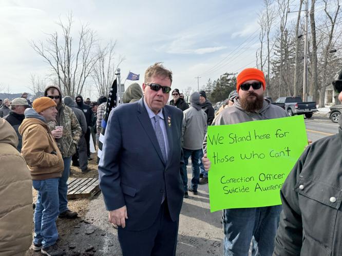 Tague at Coxsackie picket line