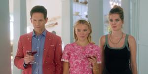 'Sirens' review: A dark farce dressed up in pastel Lilly Pulitzer