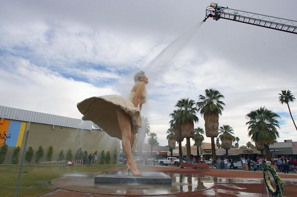 Marilyn Monroe Statue Palm Springs - Travel Off Path