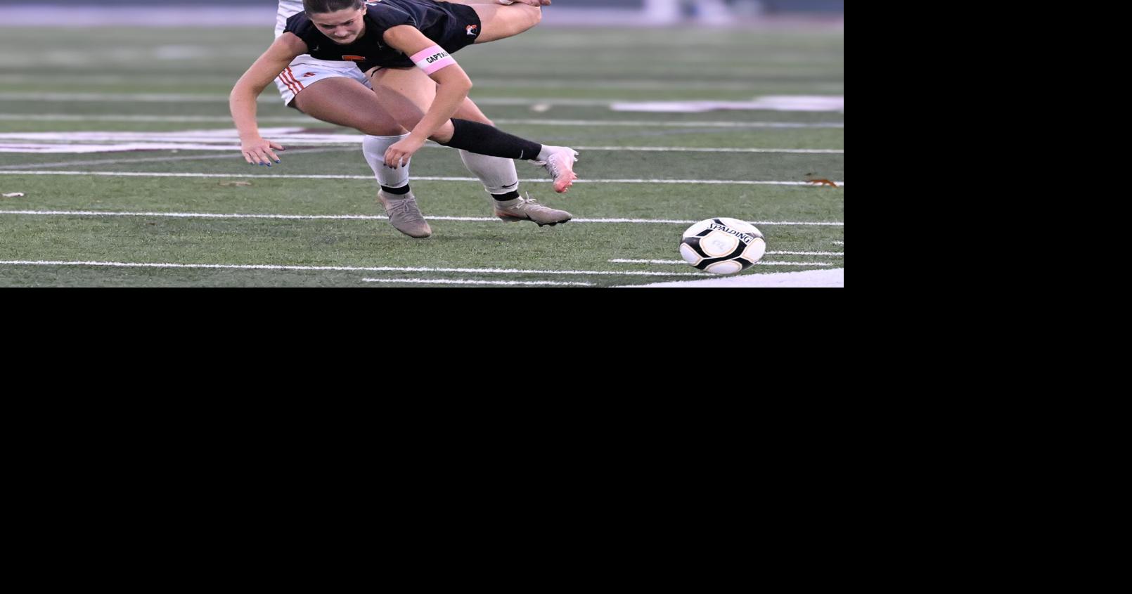 Bethlehem tops Mohonasen in 'AA' girls' soccer semifinals