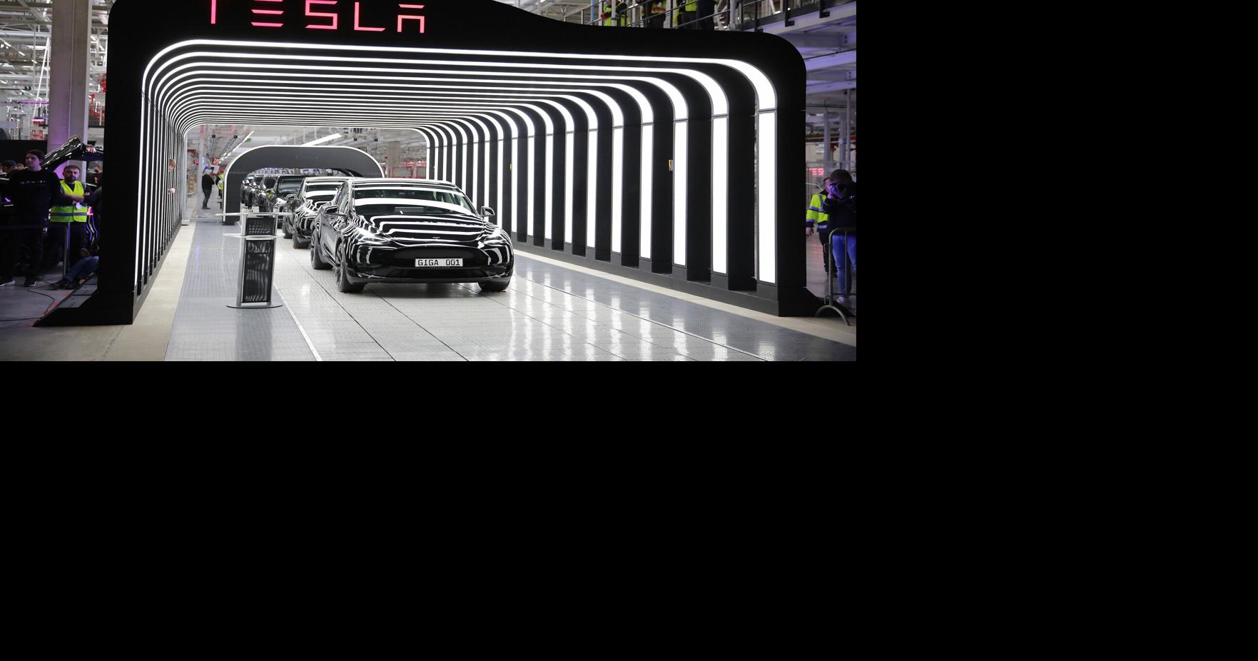 Tesla owner sues for $1 million after car keyed at DFW Airport ...
