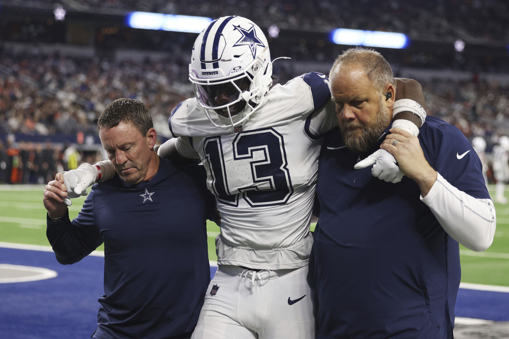 Cowboys Linebacker DeMarvion Overshown Could Miss 2025 Season After ...