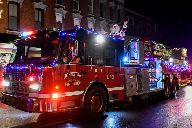 Johnstown Holiday Parade 12/1/23 | Photo Galleries | dailygazette.com