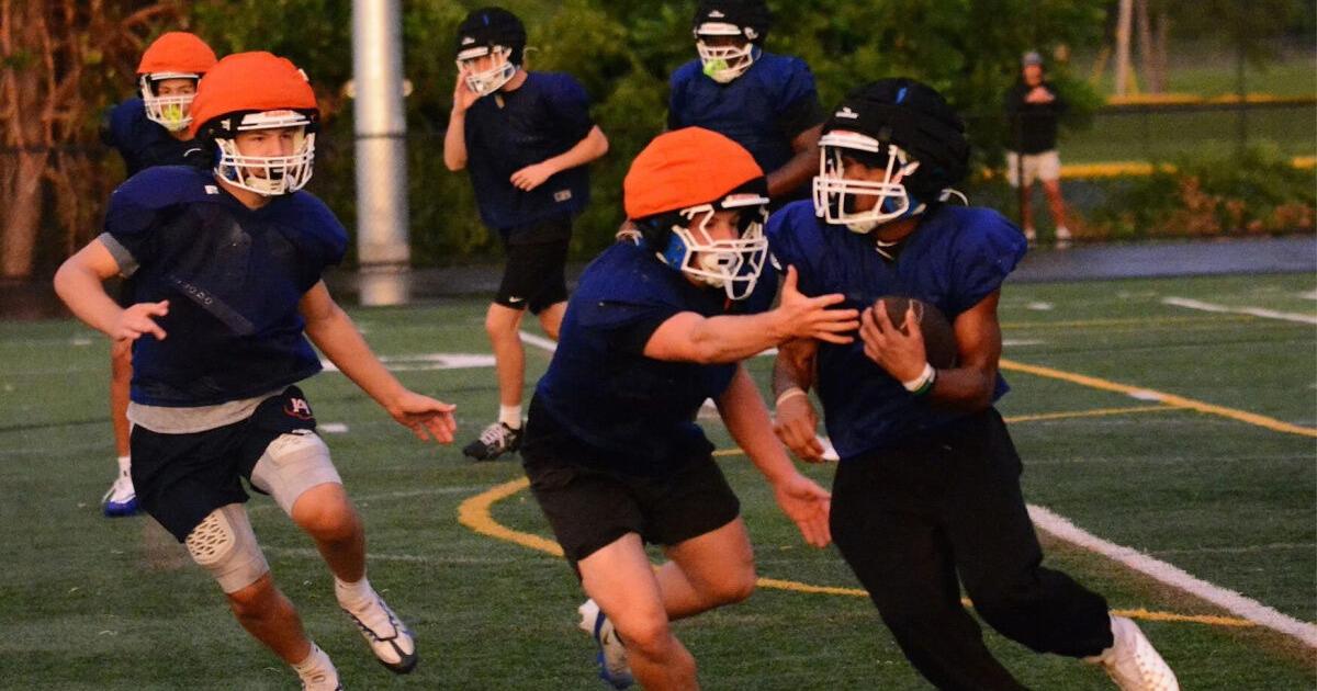 Return to playoffs on top of Shaker football's mind