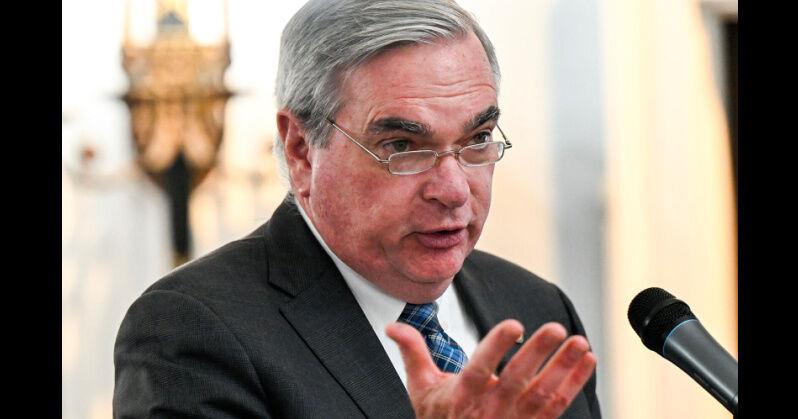 McCarthy signs arena agreement without council knowledge | News - Vimarsana News