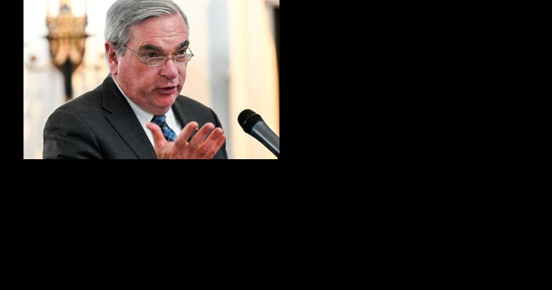 McCarthy signs arena agreement without council knowledge | News - Vimarsana News