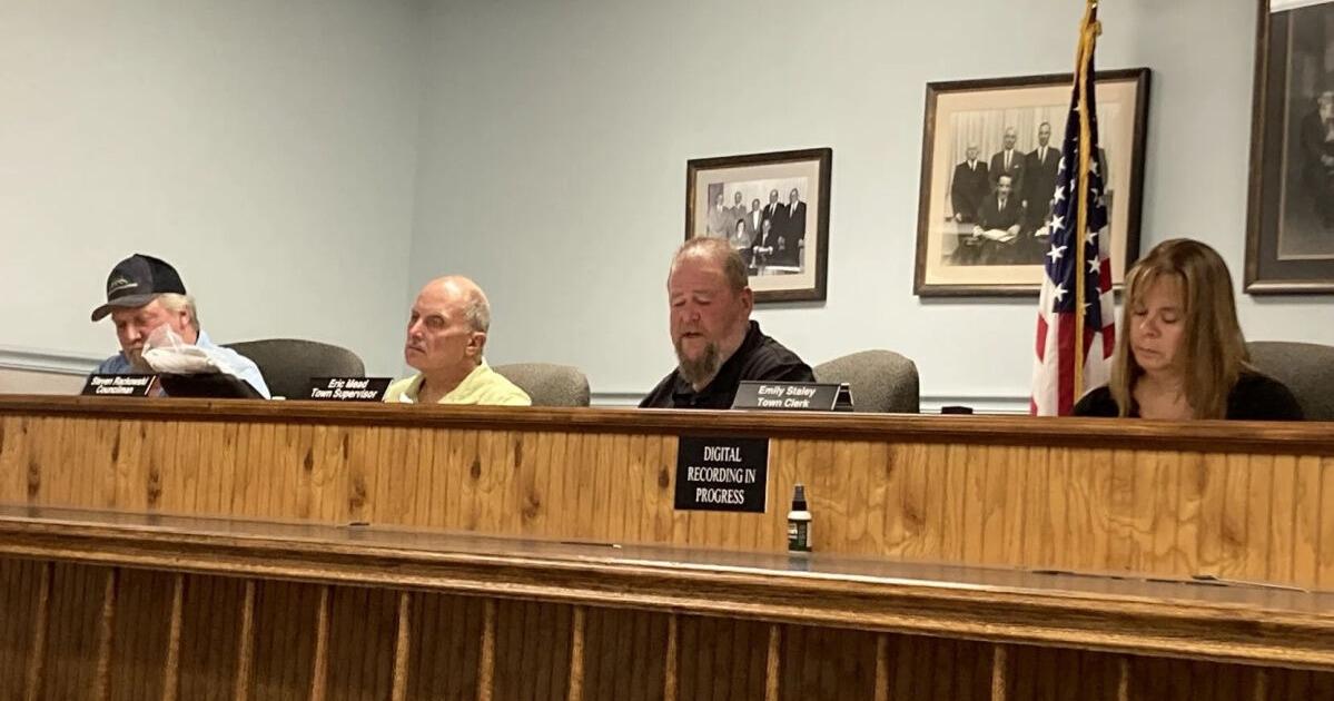 Town of Florida adopts zoning law to streamline code enforcement