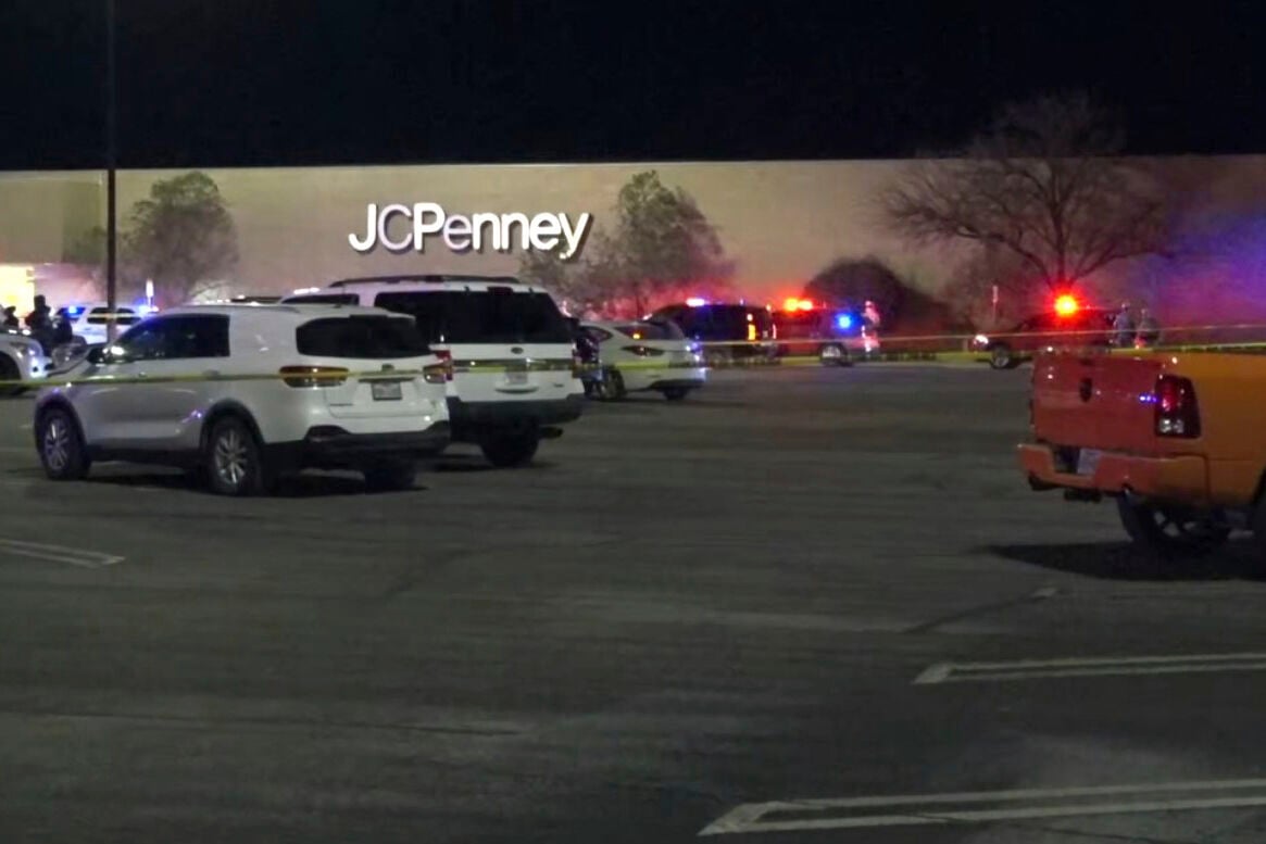 Fleeing Motorist Is Dead After Driving Into Texas Shopping Mall And ...