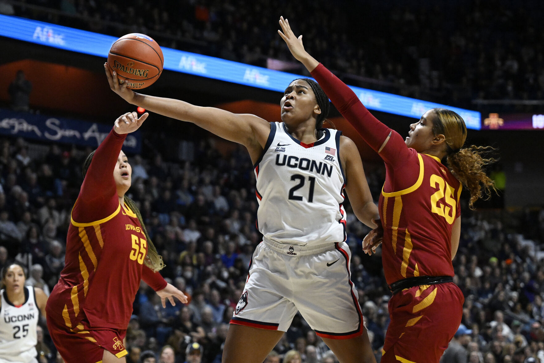 Strong, Bueckers And Shade's Hot Shooting Lift No. 4 UConn To 101-68 ...