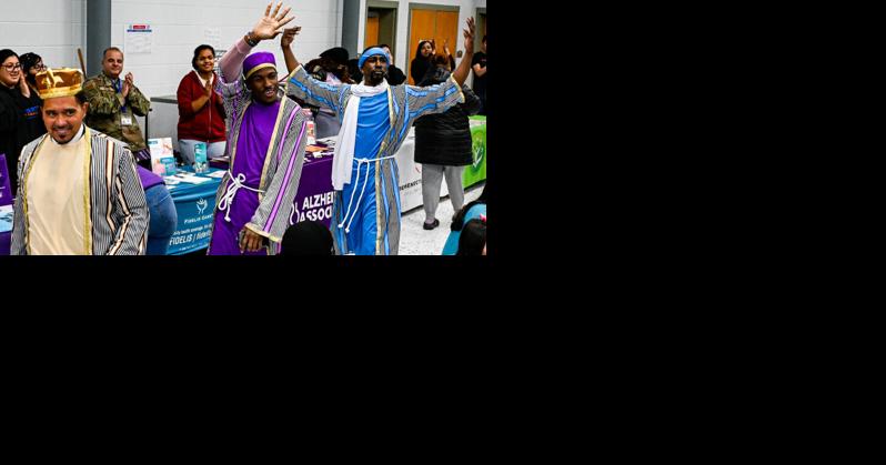 Three Wise Men Celebration in Schenectady Friday (8 photos) - Vimarsana News