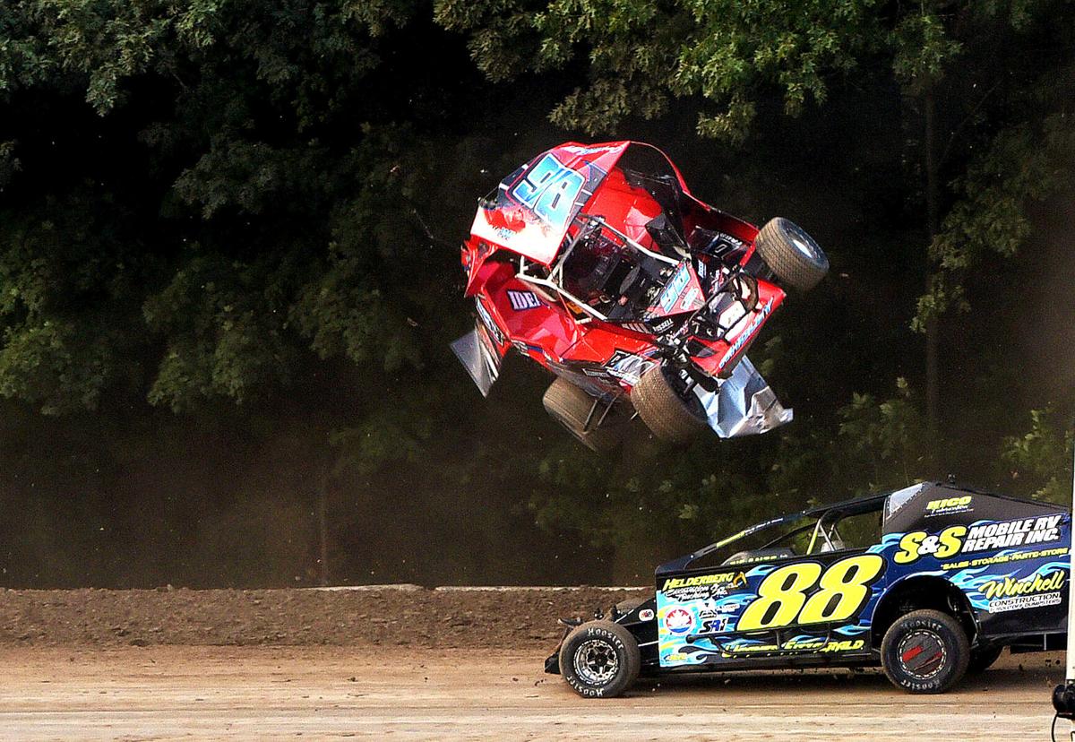 Johnson relies on experience to win Fonda feature | Sports |  dailygazette.com, image size:1200x828