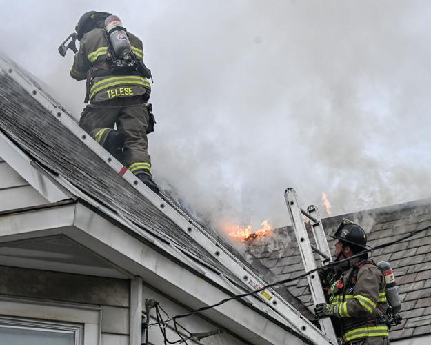 Schenectady firefighters contain attic blaze early Saturday | Local ...