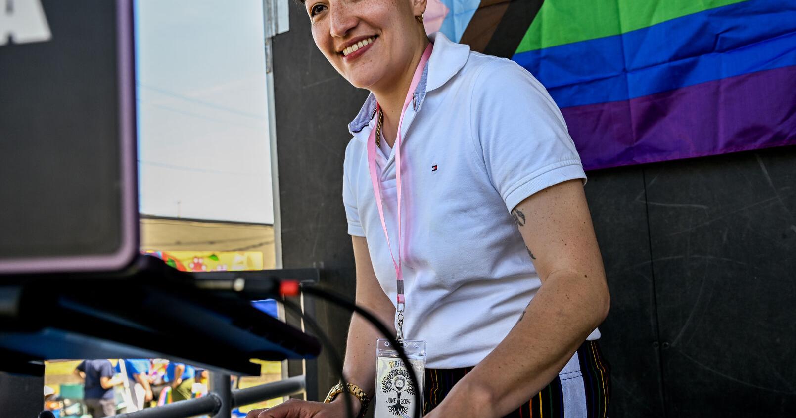 Hundreds gather to celebrate LGBTQ community during Schenectady Pride - Vimarsana News