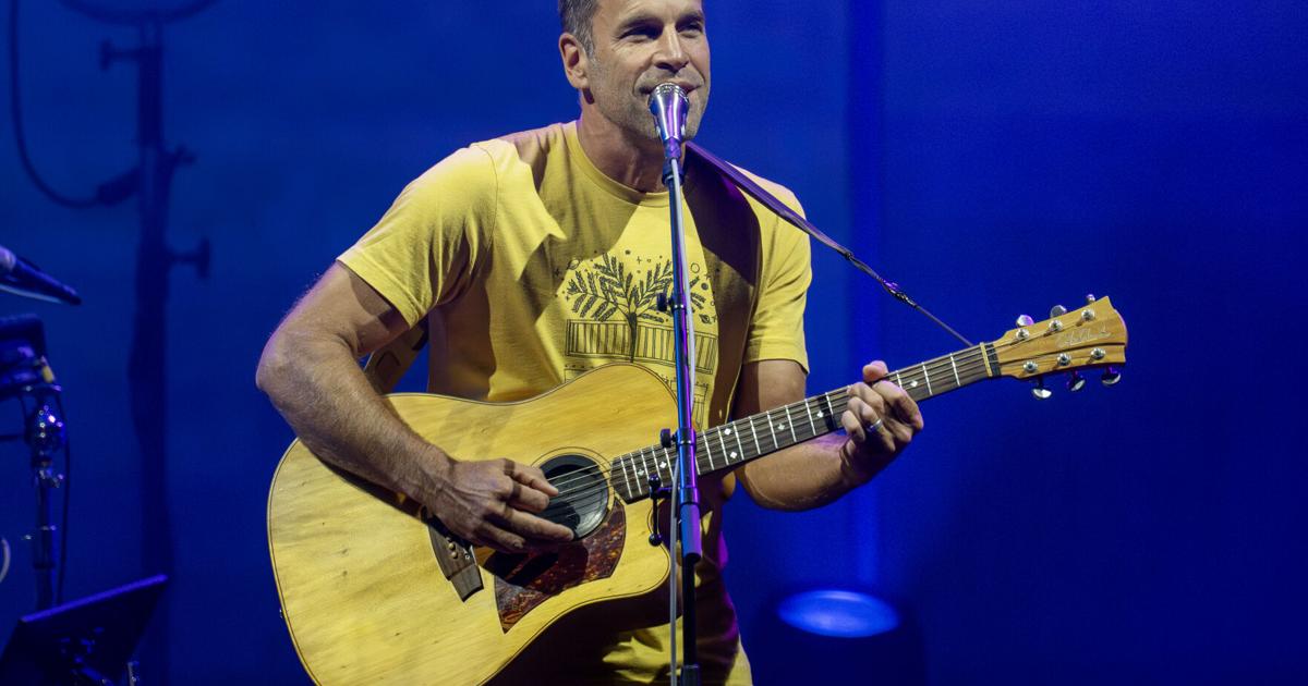 Jack Johnson picks up Buffett throne at packed SPAC show Jun 25, 2026 3 mins ago