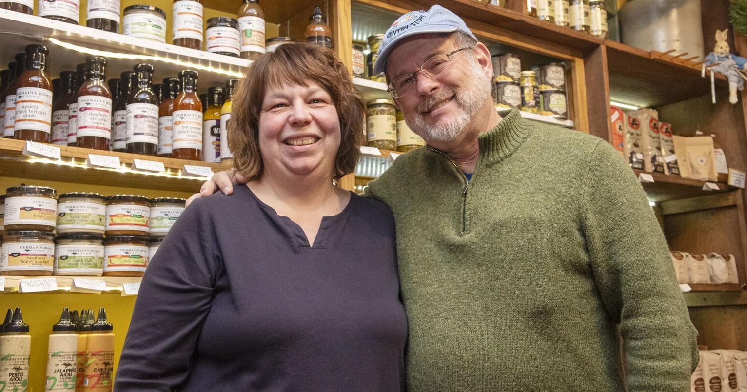 Rotterdam's Hungry Chicken Country Store feeds appetite | News - Vimarsana News