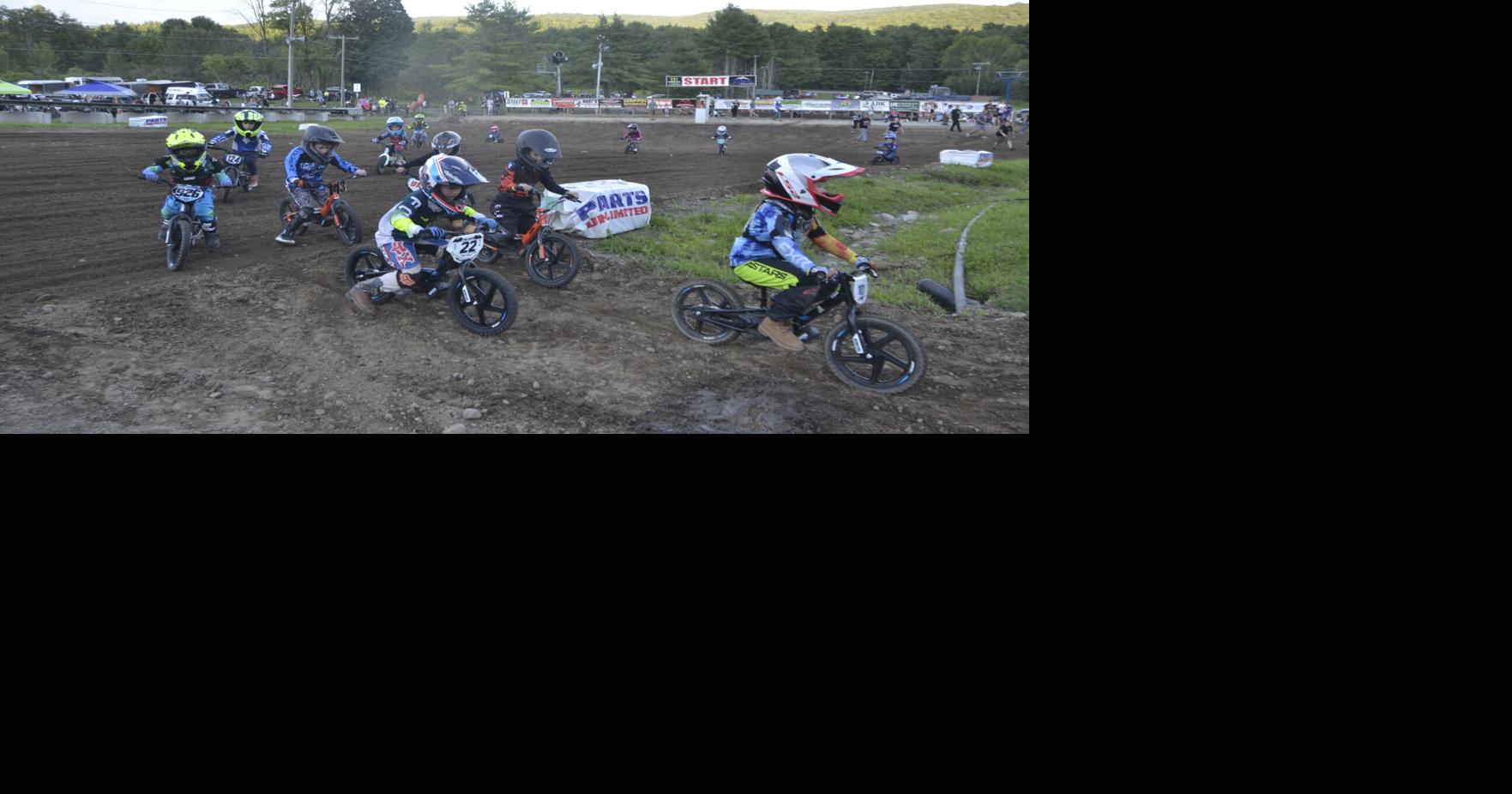 At Royal Mountain, Fonda's Blowers earns 3 wins in SuperMotocross
