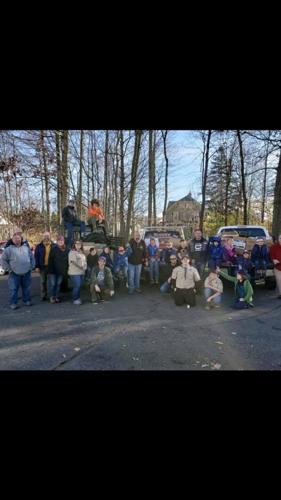 Cub Scouts and Boy Scouts team up to collect food