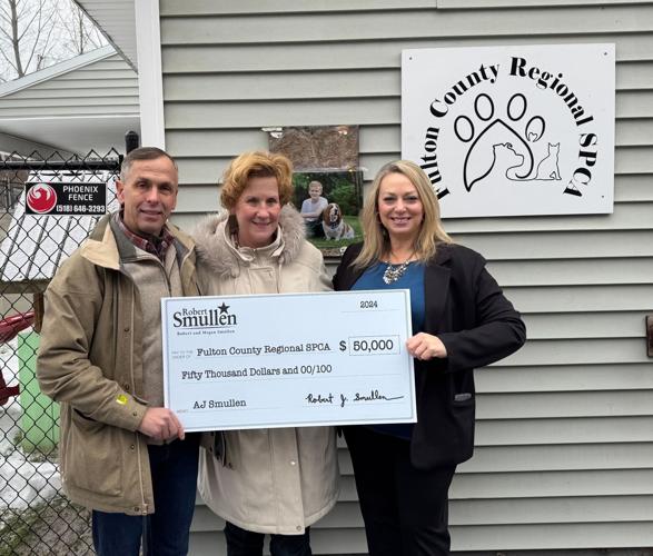 Smullens donate to Fulton County Regional SPCA