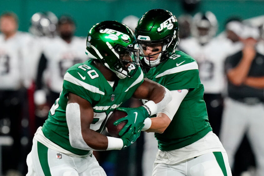 Reviewing the New York Jets' new Logo and Uniforms (Our 1100th