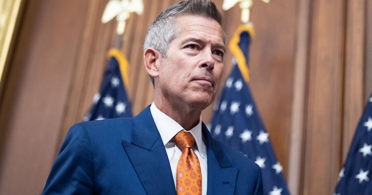 Transportation Secretary Sean Duffy warns Thanksgiving holiday travel to slow to a trickle | Tribune | dailygazette.com