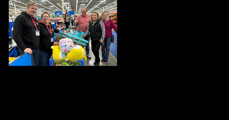 'Christmas Miracle' in $2,000 Halfmoon Walmart toy donation | News - Vimarsana News