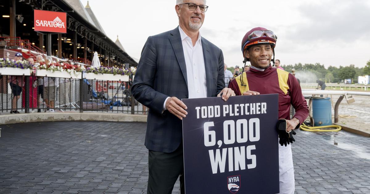 Pletcher closes card by hitting 6,000 career wins