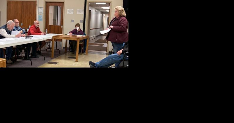 Log City Road residents rankled by proposed commercial bld | therecorder - Vimarsana News