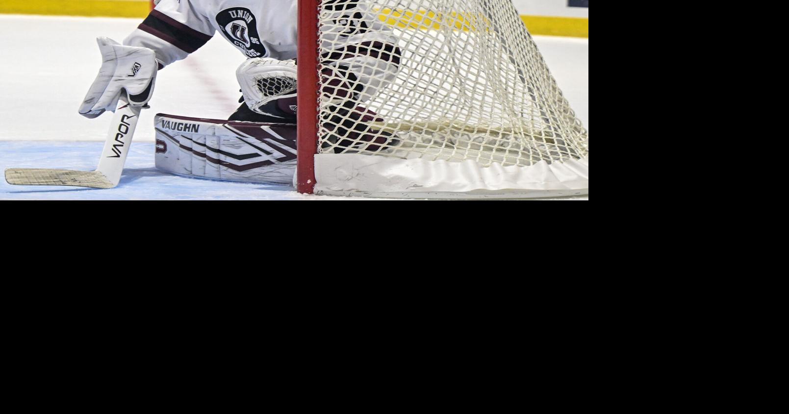Eighth-ranked Quinnipiac men's hockey rolls to 7-2 ECAC Hockey win over Union