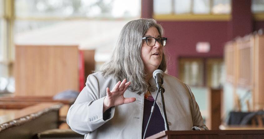 GOP rival blasts Carrie Woerner for 2021 vote | News - Vimarsana News