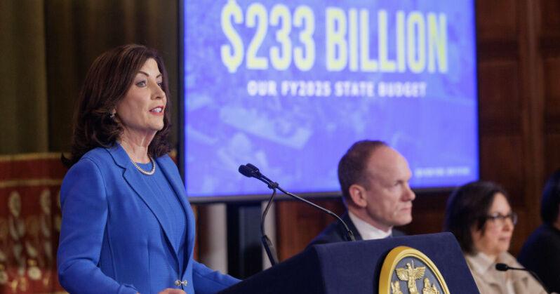 NY lawmakers skeptical of proposed school aid changes | Local News - Vimarsana News