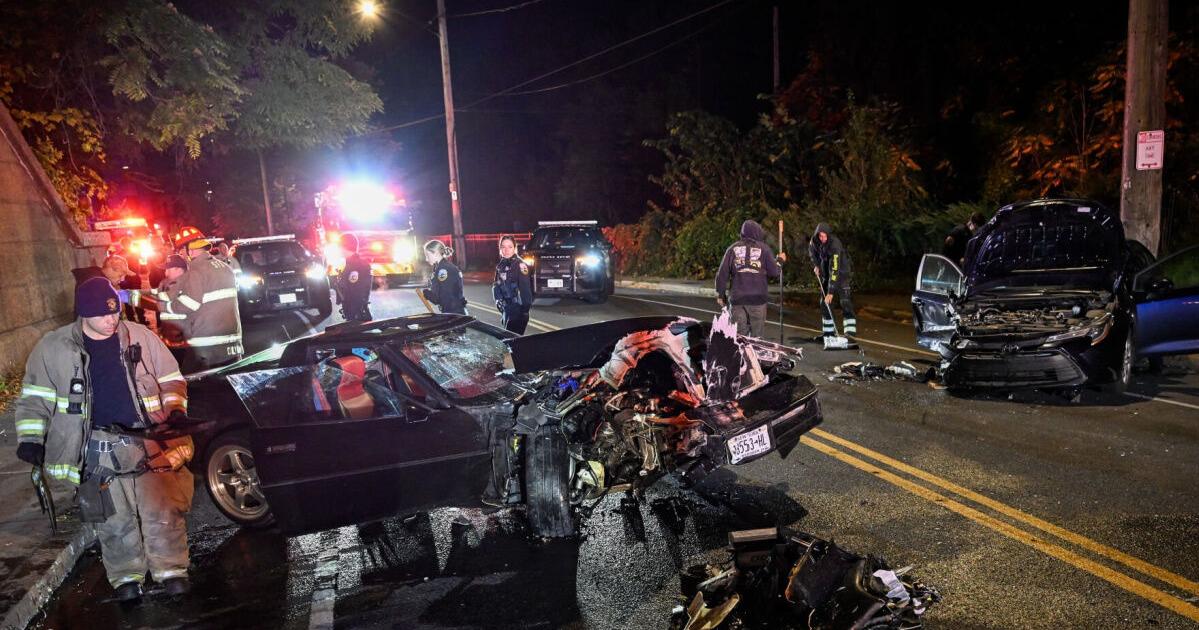 Head-on Schenectady crash injures four | Local News | dailygazette.com