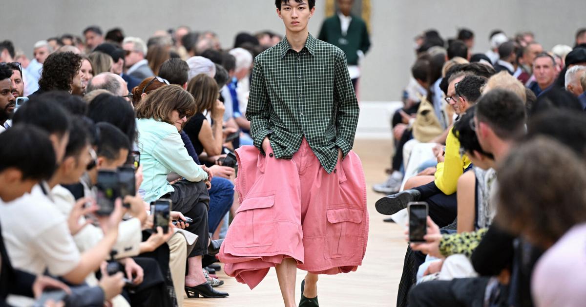 At Paris Fashion Week, accessories were more personal than anything else | Tribune At Paris Fashion Week, accessories were more personal than anything else | Tribune