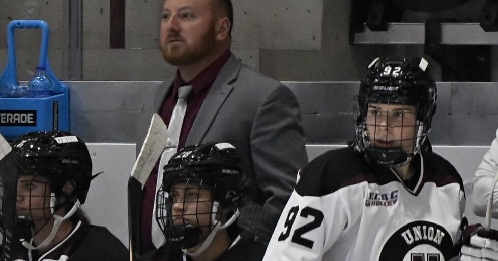 Union hangs with No. 5 Quinnpiac, but loses 4-2